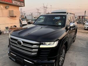 🚘 2023 Toyota Land Cruiser 300 ZX – Diesel | Black on Beige