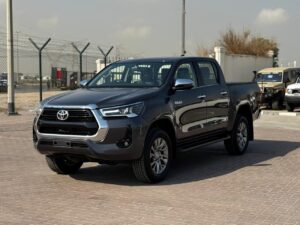 🚘 2025 Toyota Hilux 4×4 Diesel – Grey