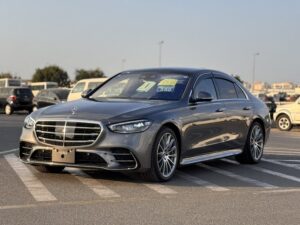 👉 Mercedes‑Benz S580 Luxury Sedan – Silver 2021