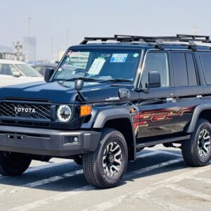 LAND CRUISER 70 (BLACK)